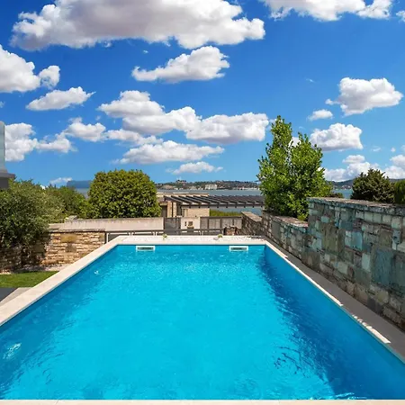 Aurora By Briskva Villa