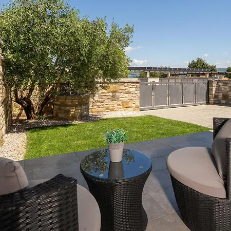 Aurora By Briskva Villa *