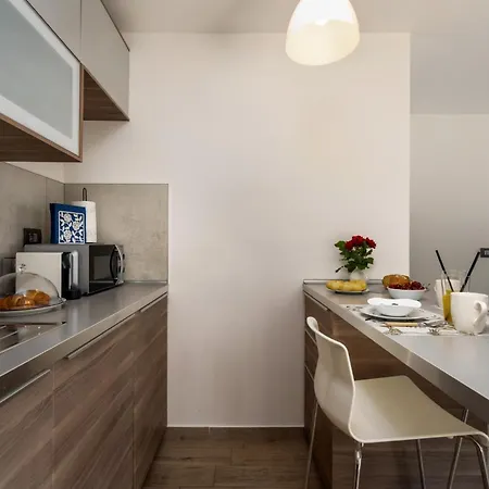 Aurora By Briskva Crveni Vrh