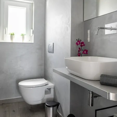 Villa Aurora By Briskva