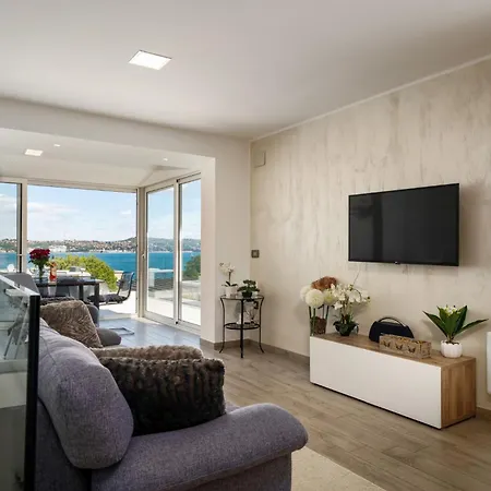 Aurora By Briskva Villa *