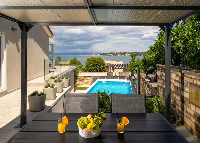 Aurora By Briskva Villa