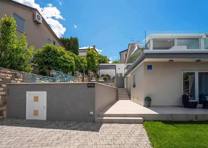 Aurora By Briskva * Crveni Vrh