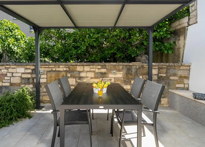 Villa Aurora By Briskva