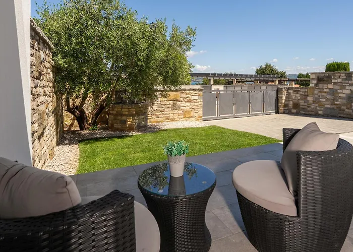 Aurora By Briskva Villa *