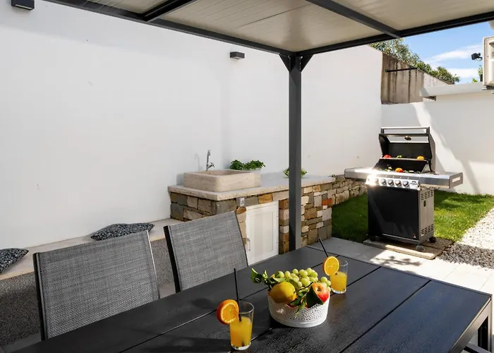 Aurora By Briskva Villa *