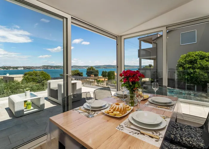 Aurora By Briskva Villa