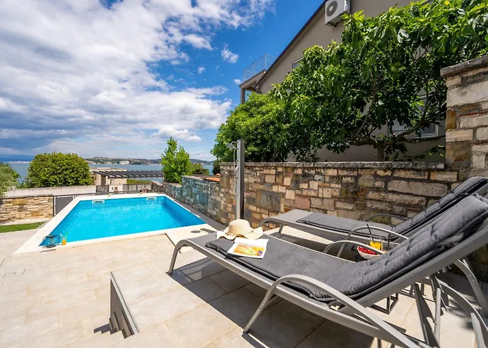 Aurora By Briskva Villa *